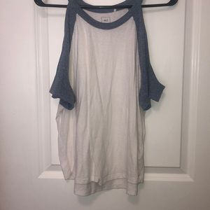 Short sleeve peak-a-boo top